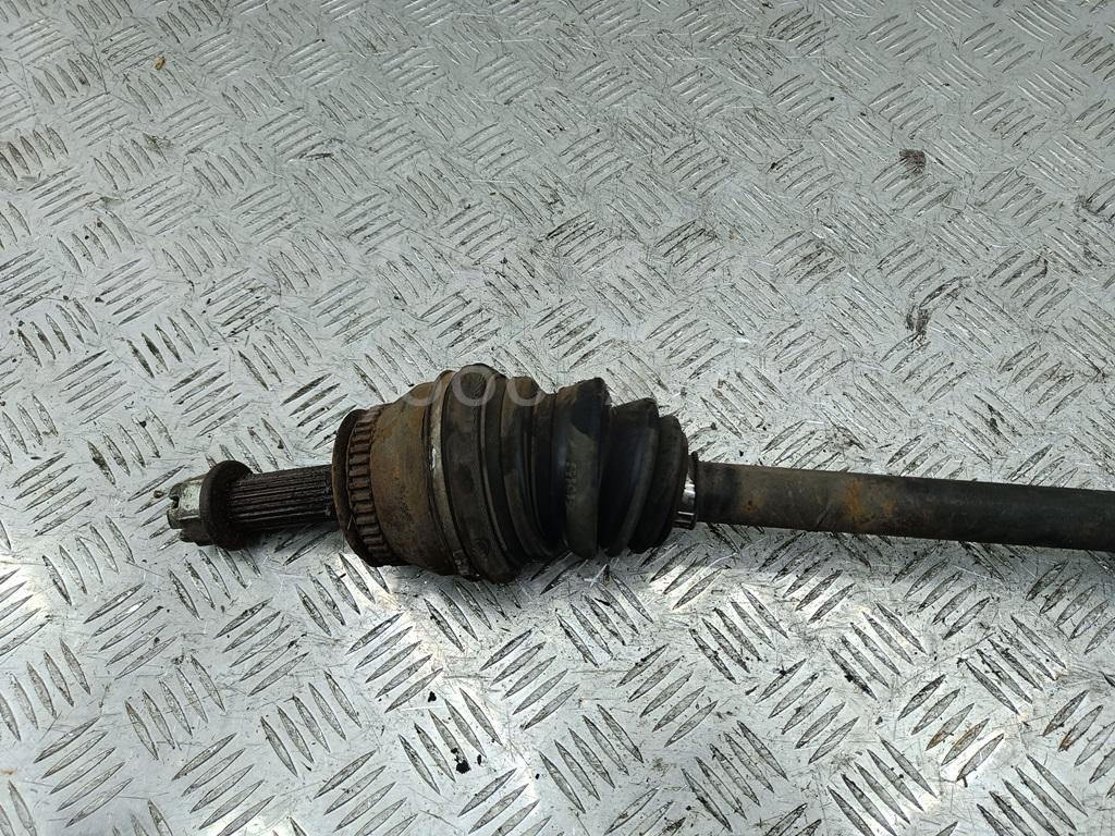 Полуось передняя правая