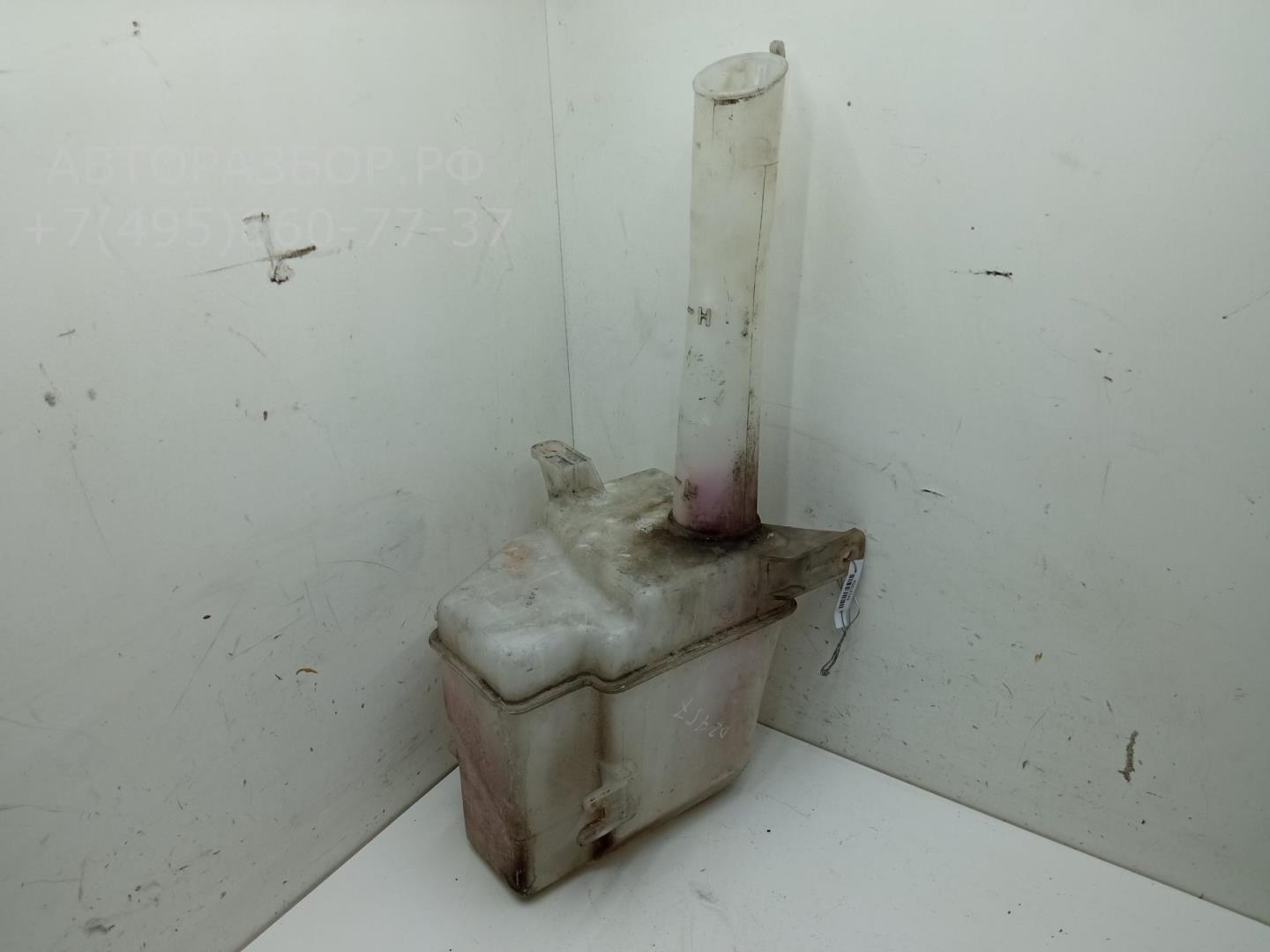 Бачок омывателя лобового стекла