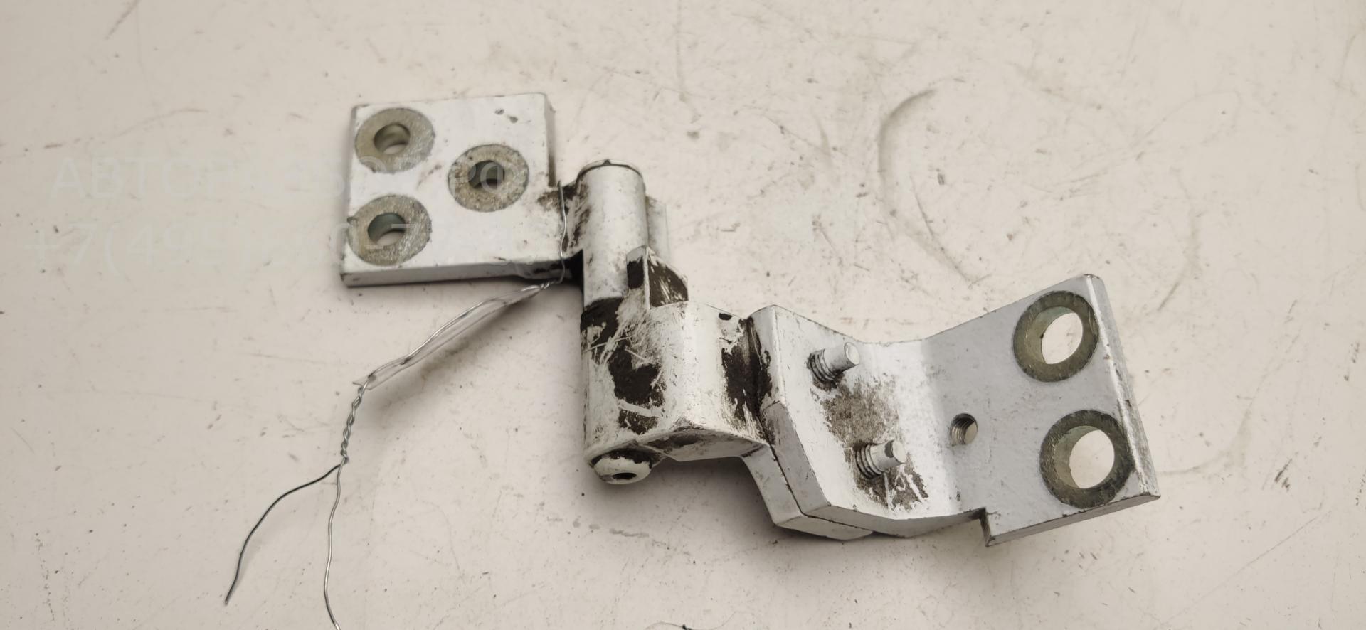 Петля двери