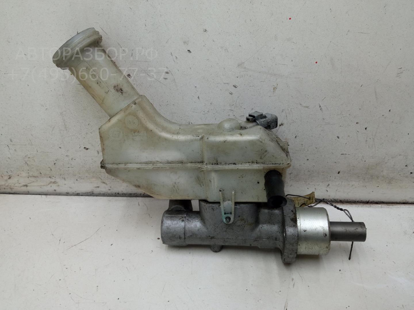 Цилиндр тормозной главный