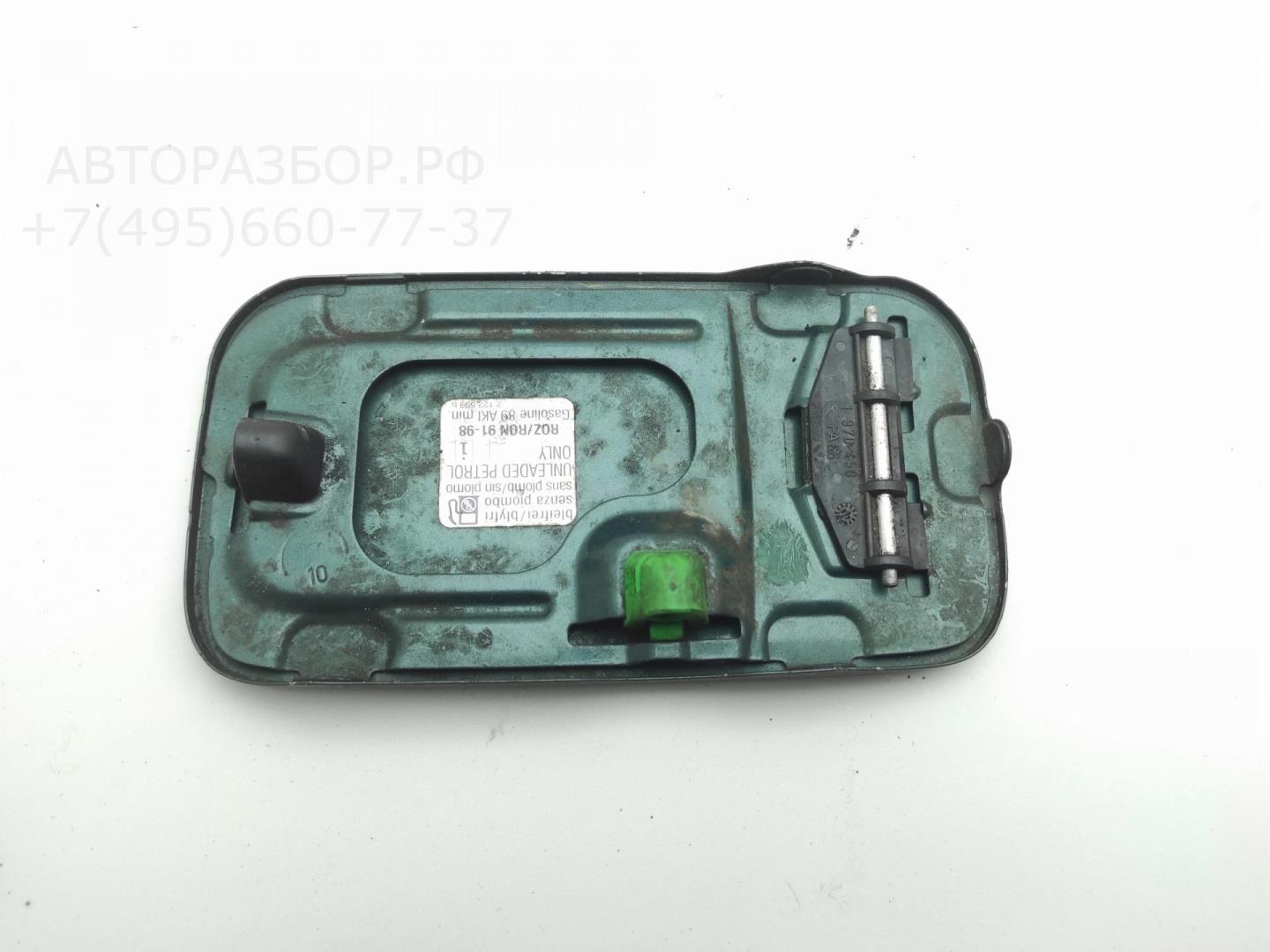 Лючок бензобака