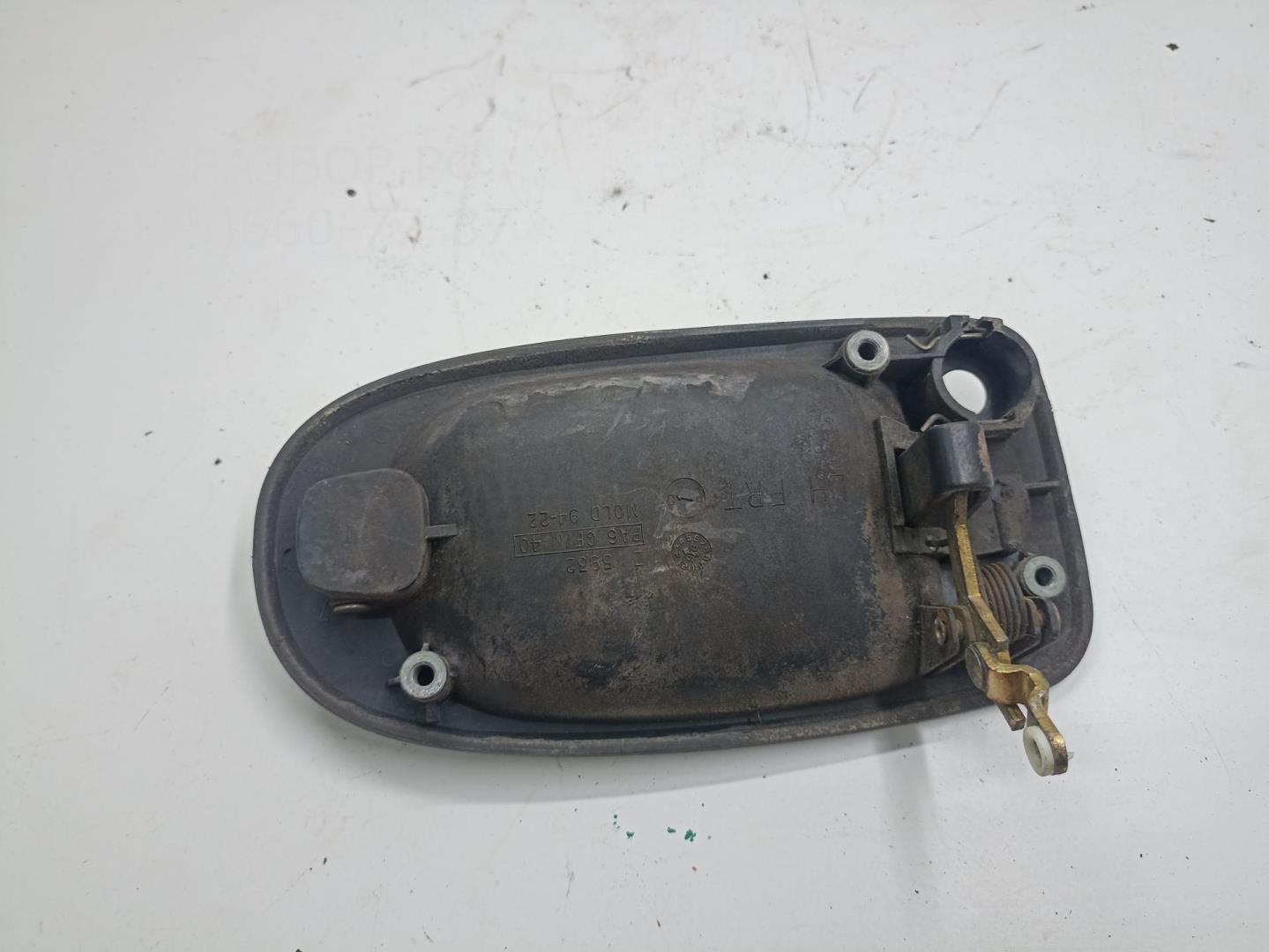 Ручка двери передней наружная левая