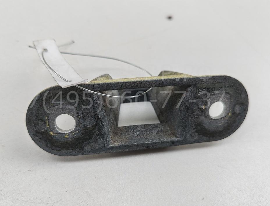 Ответная часть замка двери