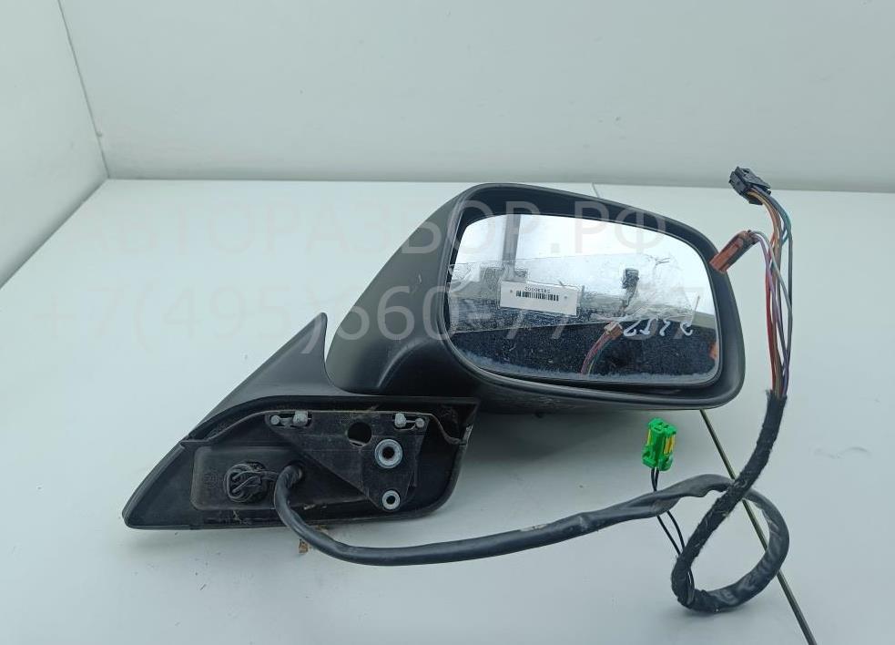 Зеркало правое электрическое