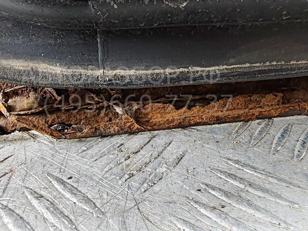 Дверь передняя левая