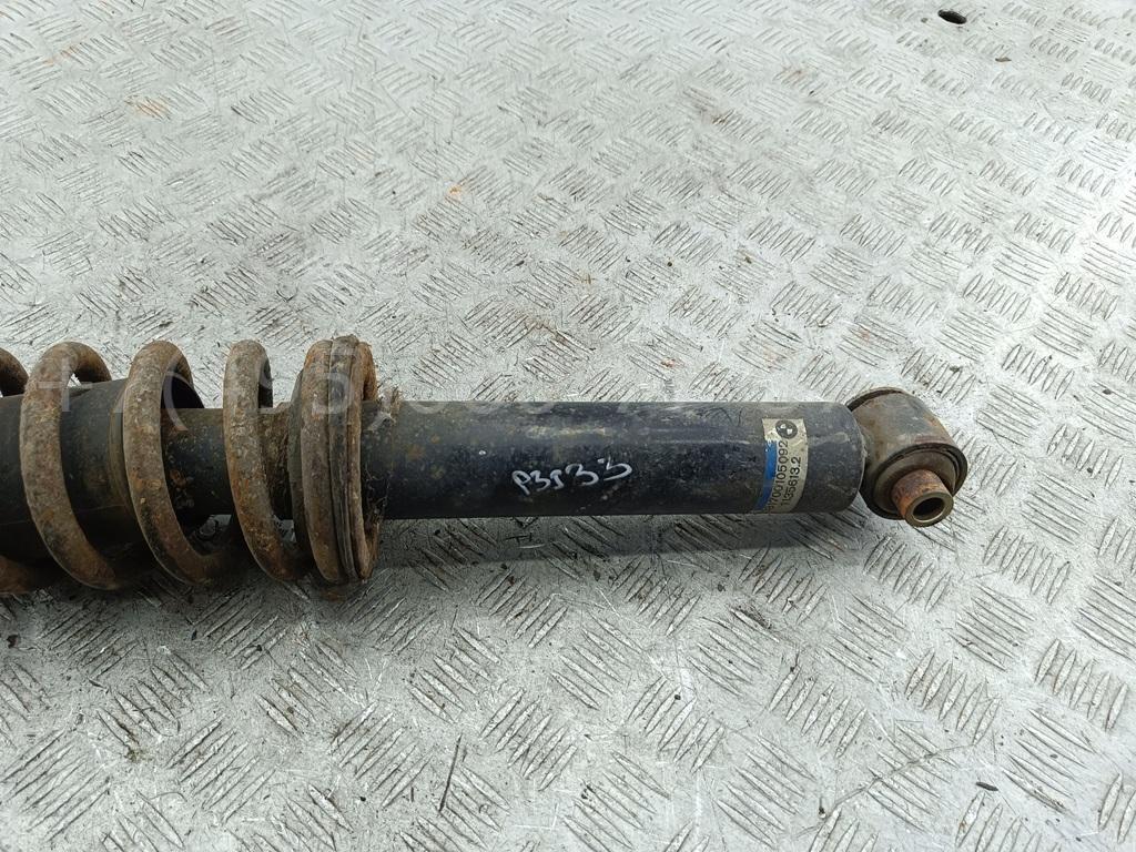 Амортизатор задний правый