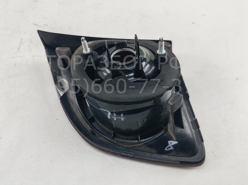 Фонарь задний внутренний правый