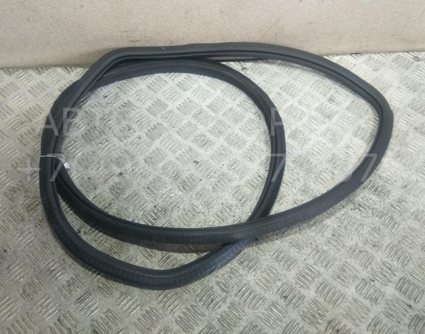 Уплотнитель двери