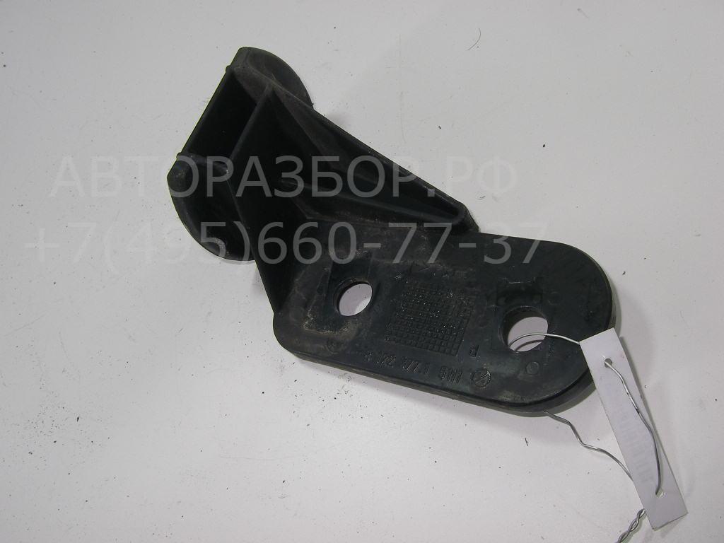 Кронштейн переднего бампера левый