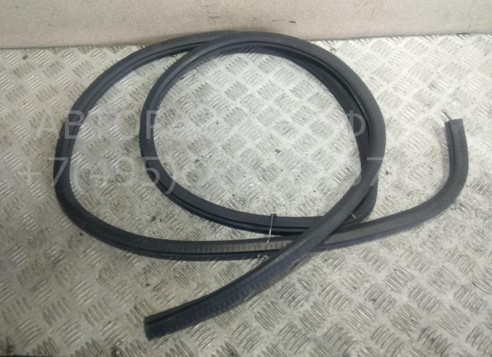 Уплотнитель двери