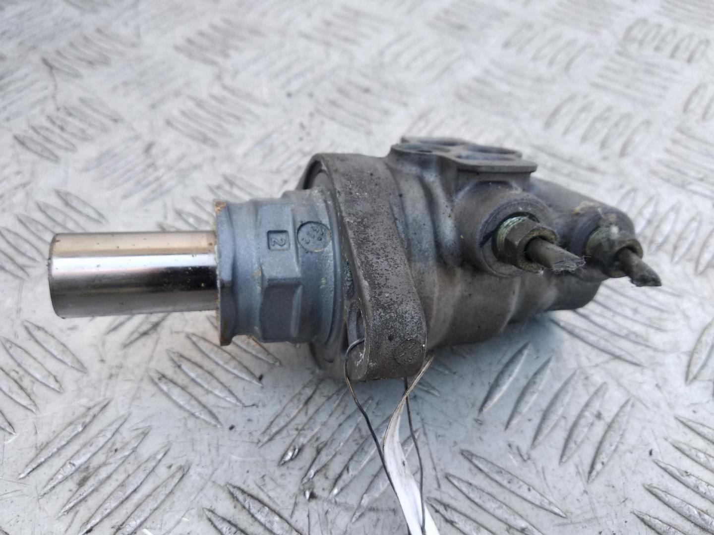 Цилиндр тормозной главный