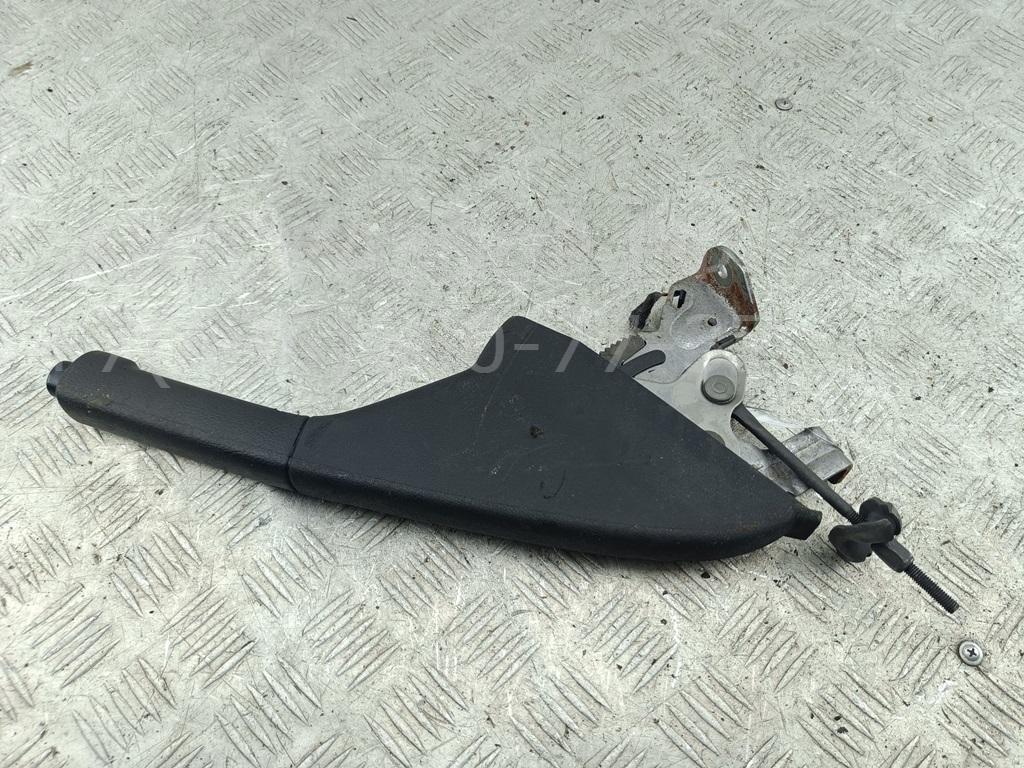 Рычаг стояночного тормоза