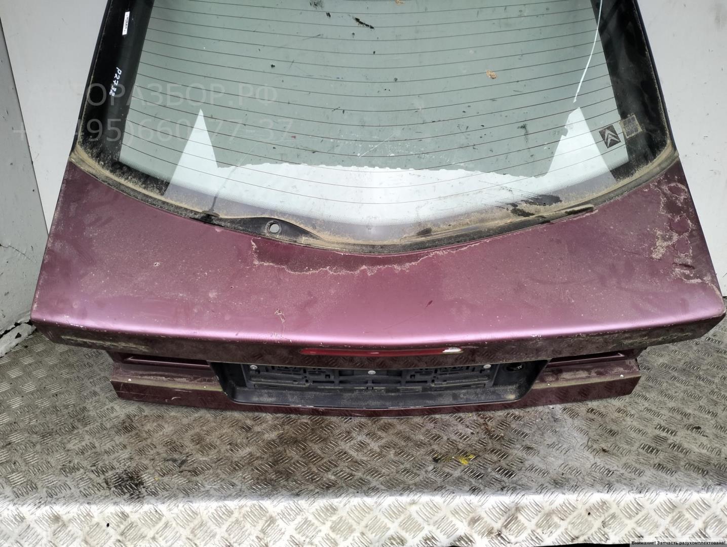 Дверь багажника