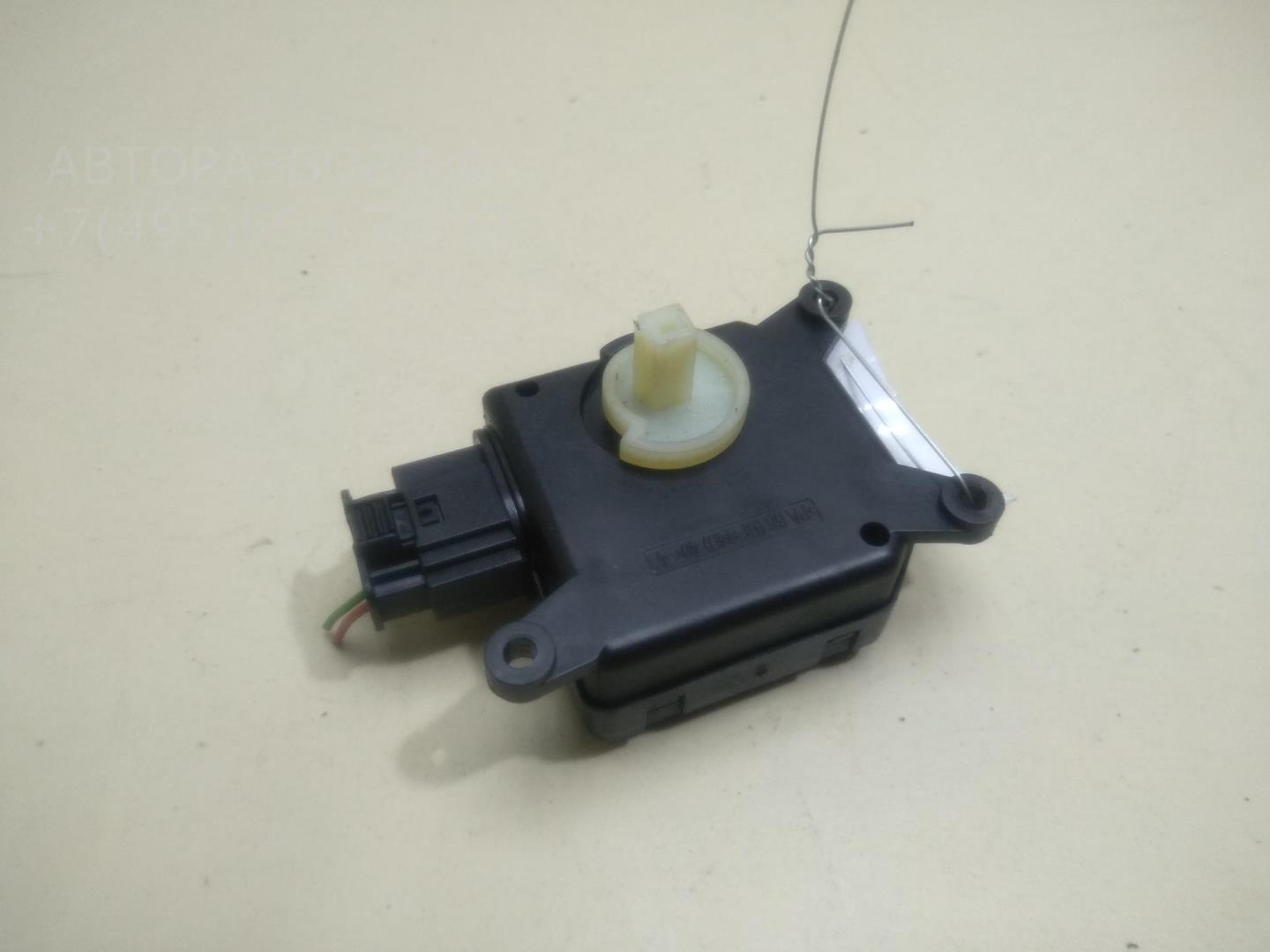 Моторчик заслонки печки