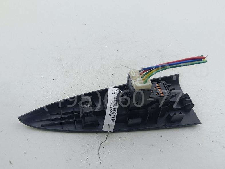 Кнопка стеклоподъемника