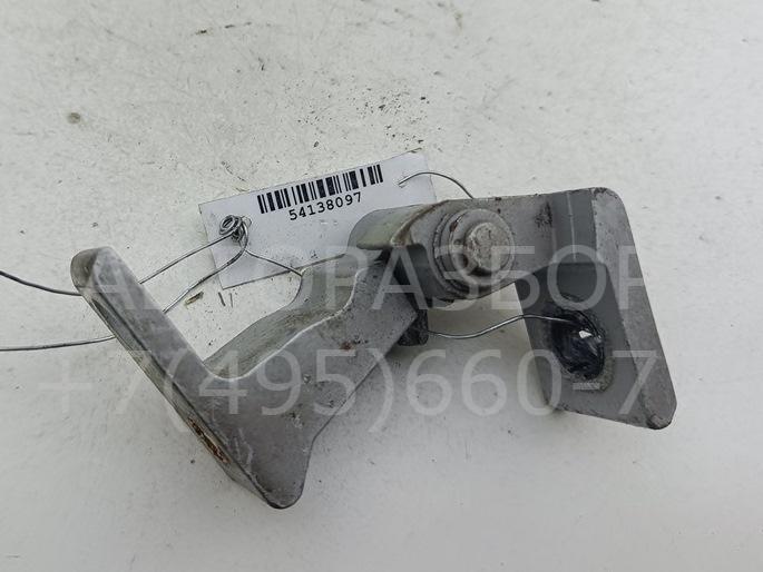 Петля двери