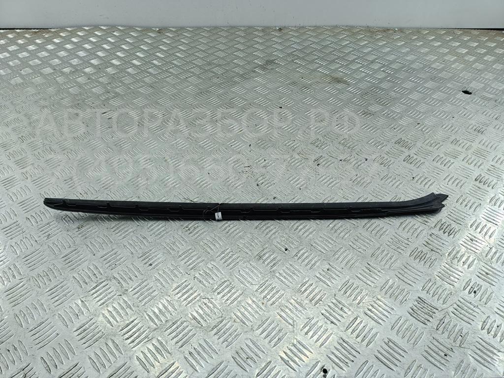 Молдинг лобового стекла