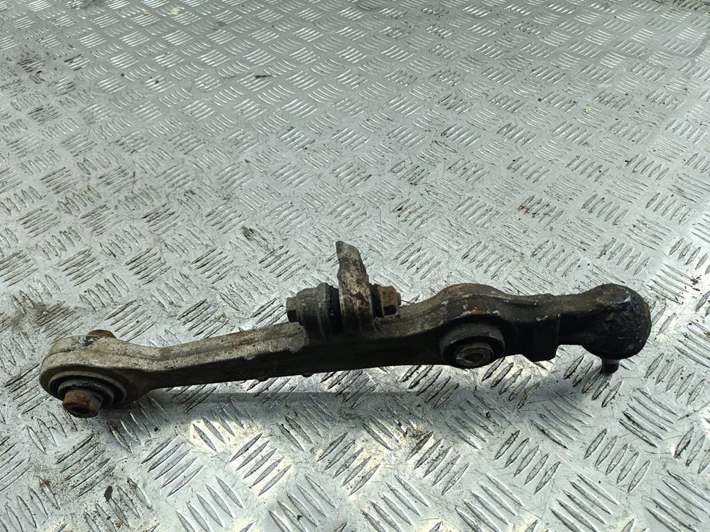 Рычаг передний левый