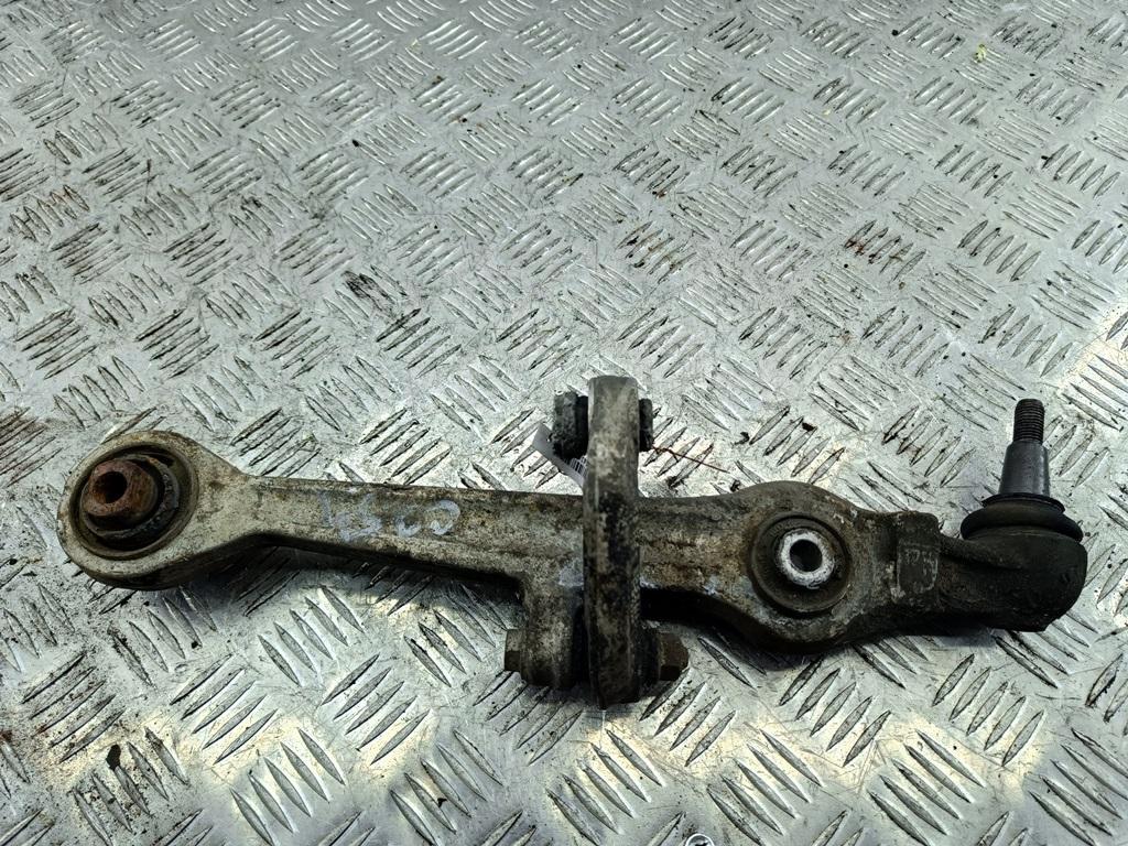 Рычаг передний левый
