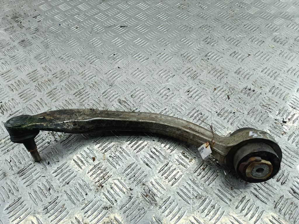 Рычаг передний правый