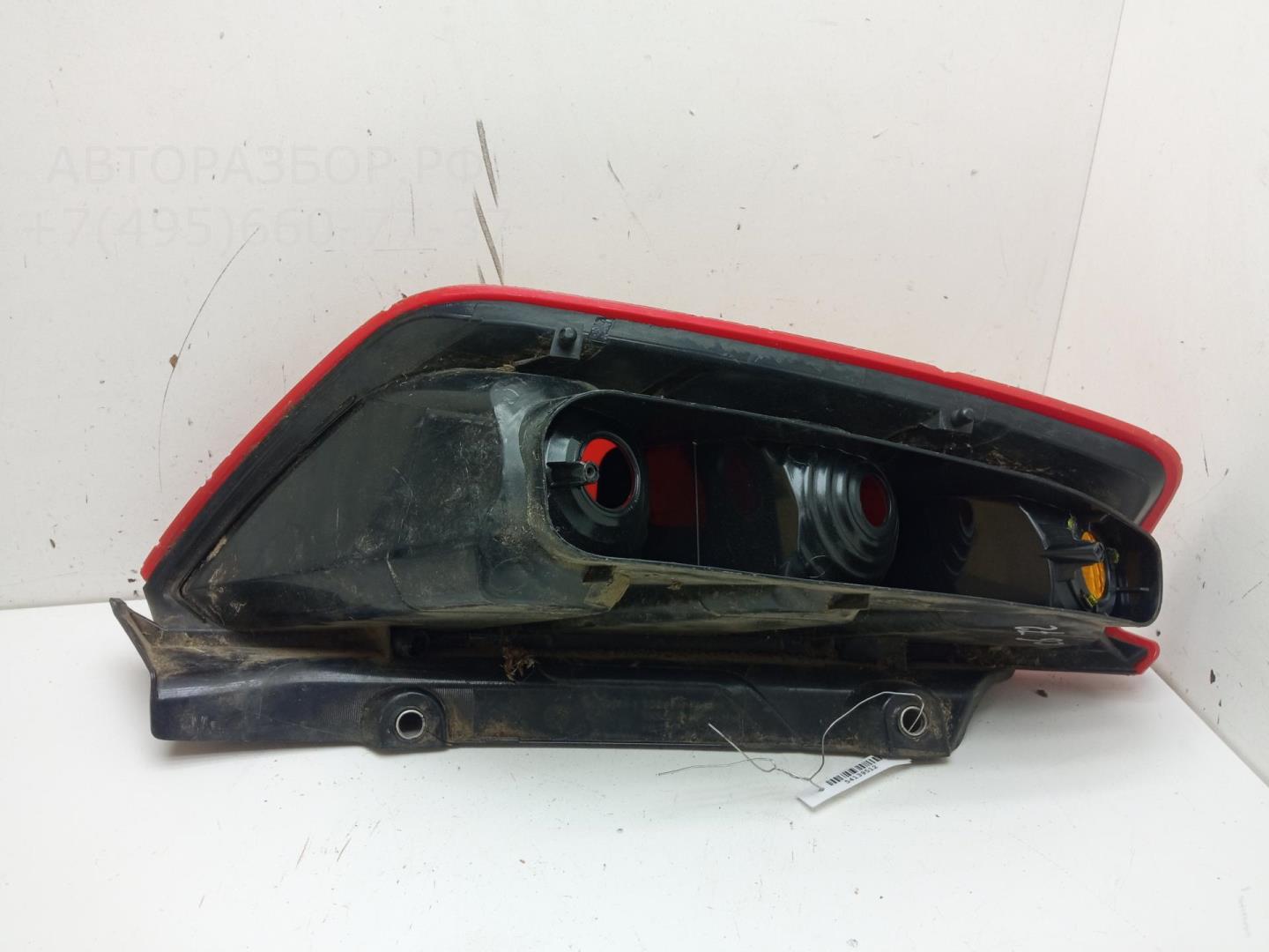 Фонарь задний правый
