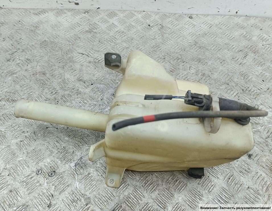 Бачок омывателя лобового стекла