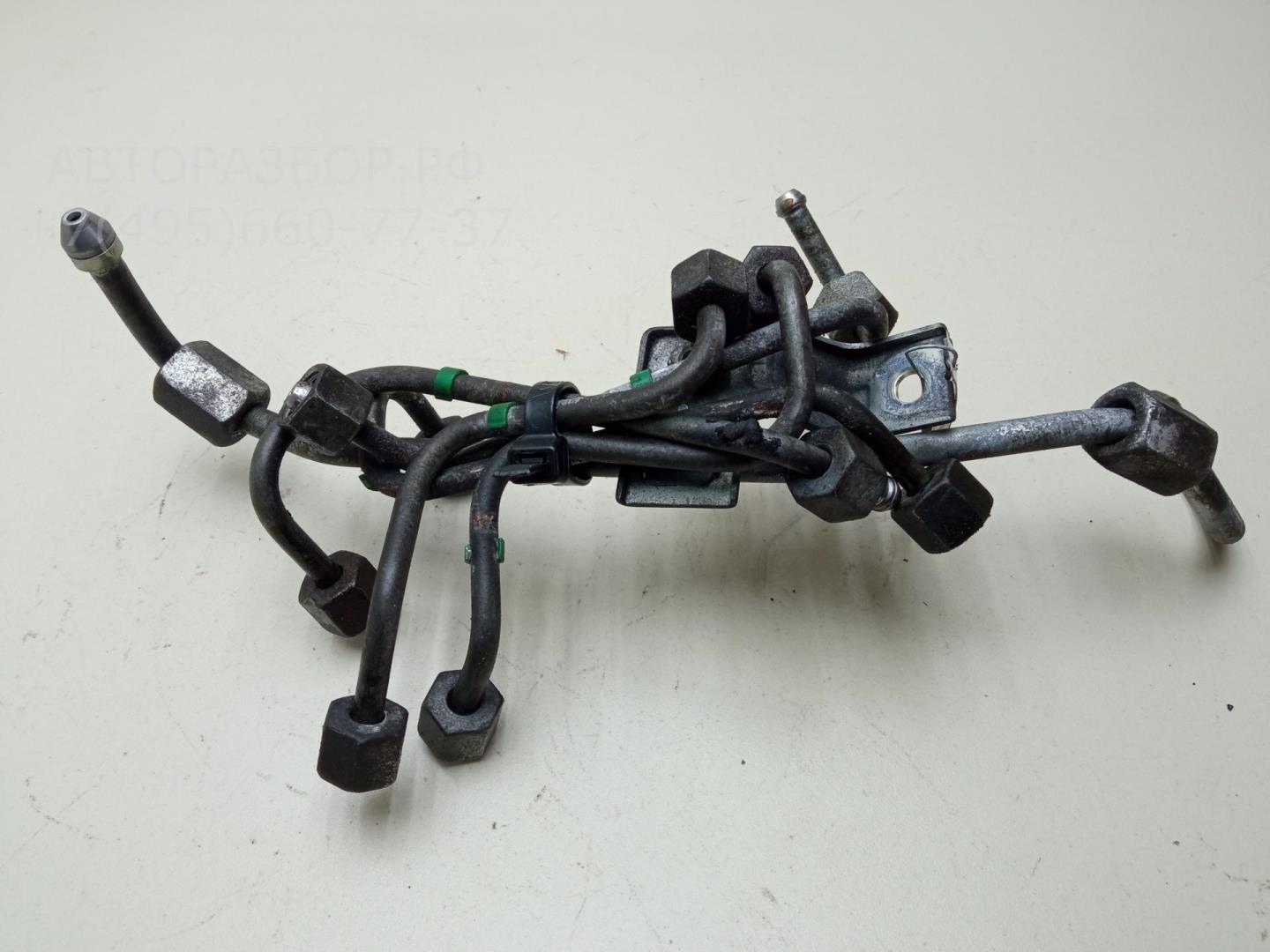 Трубка топливная