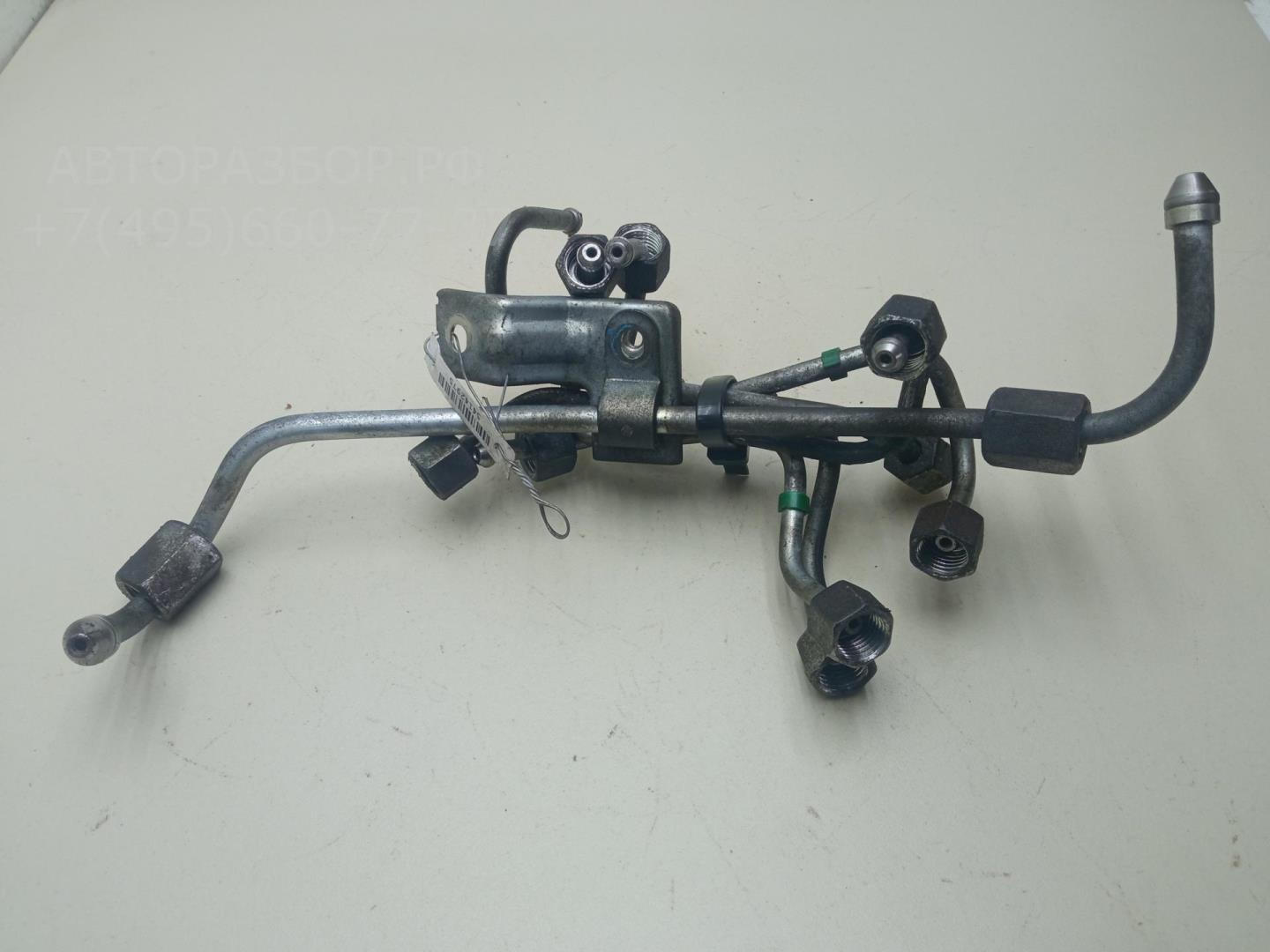 Трубка топливная