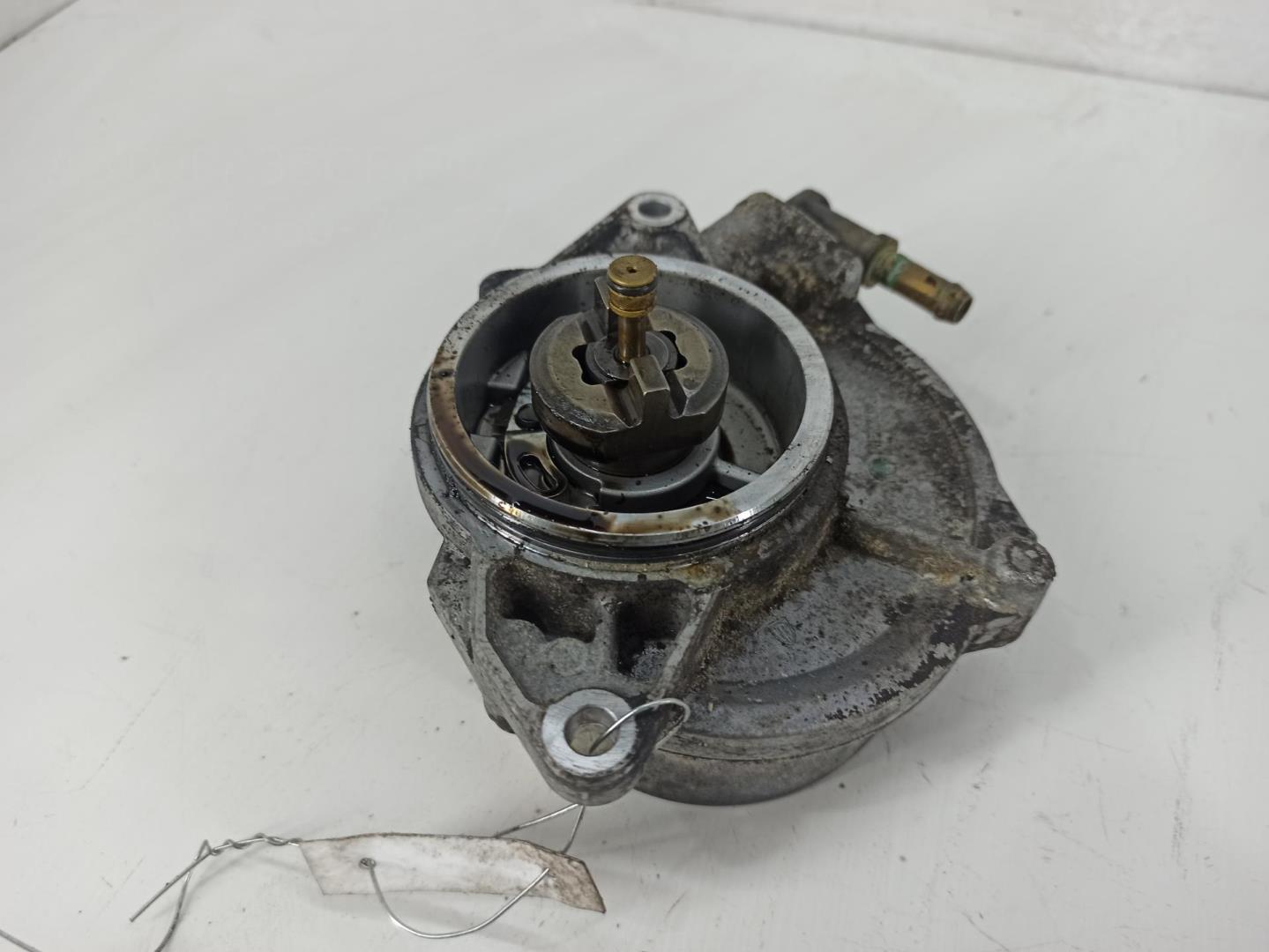 Насос вакуумный