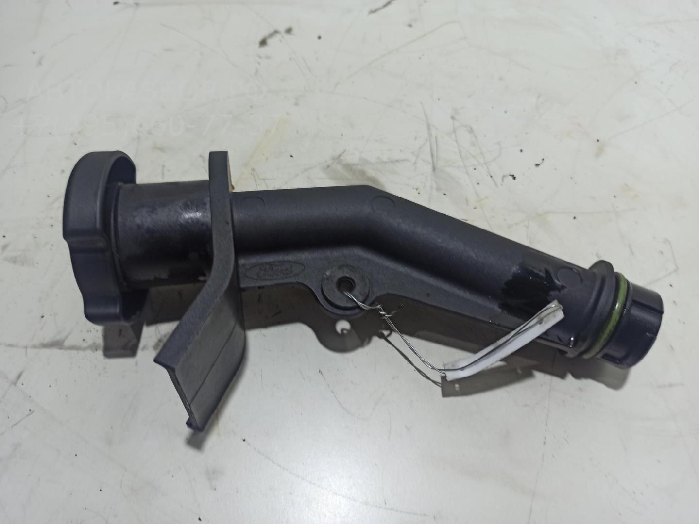 Маслозаливная горловина