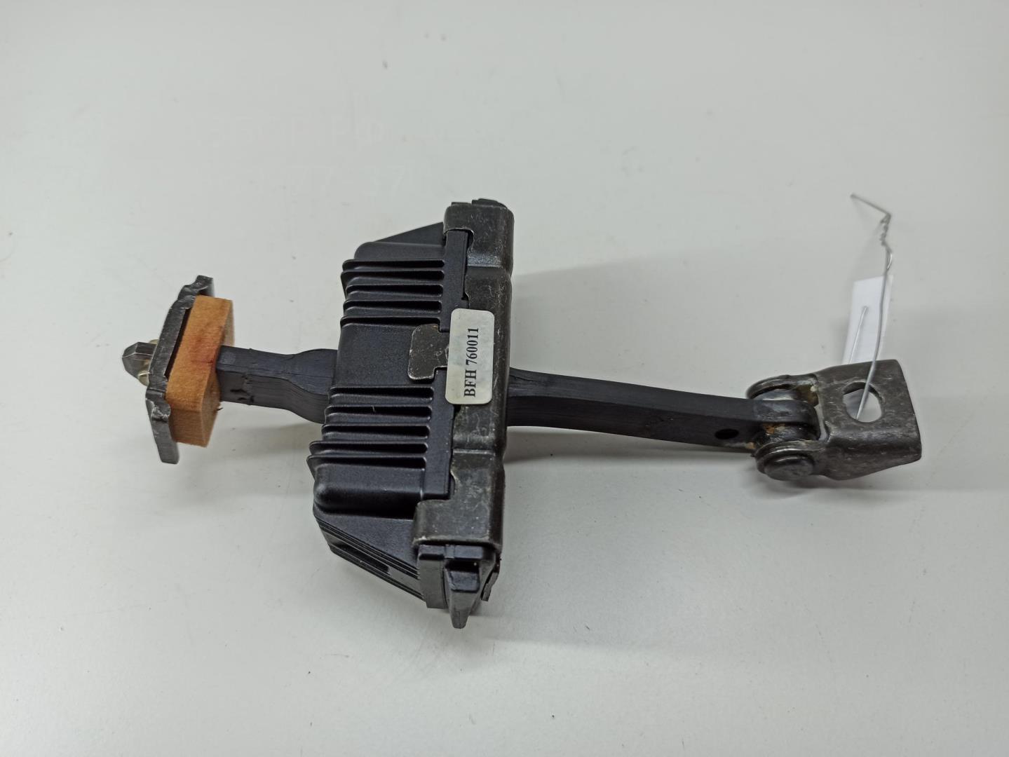 Ограничитель двери