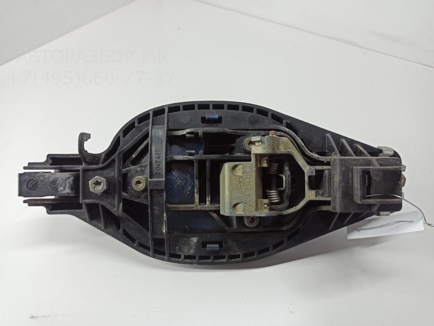 Ручка двери передней наружная правая