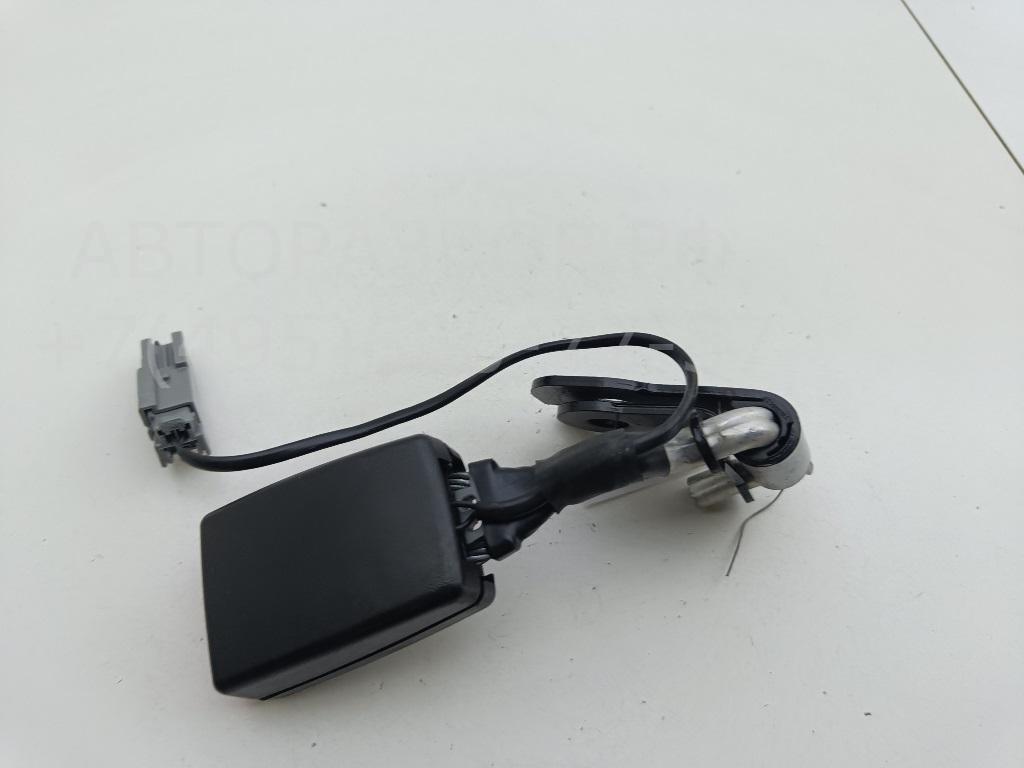 Ответная часть ремня безопасности