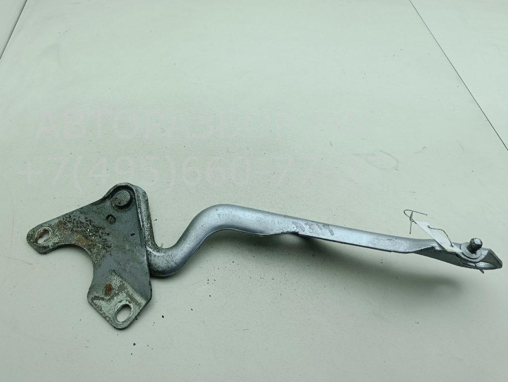 Петля капота левая