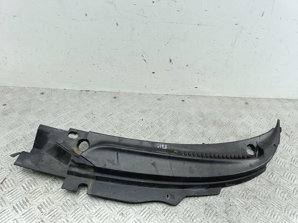 Решетка стеклоочистителей (Жабо)