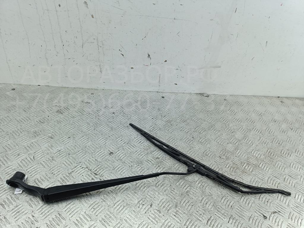 Поводок стеклоочистителя передний левый