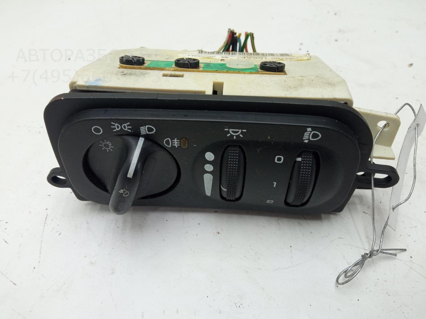 Переключатель света фар