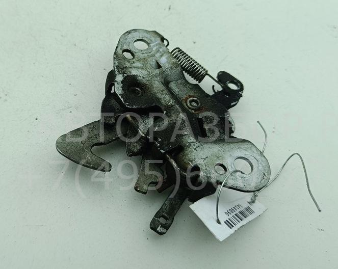 Замок капота