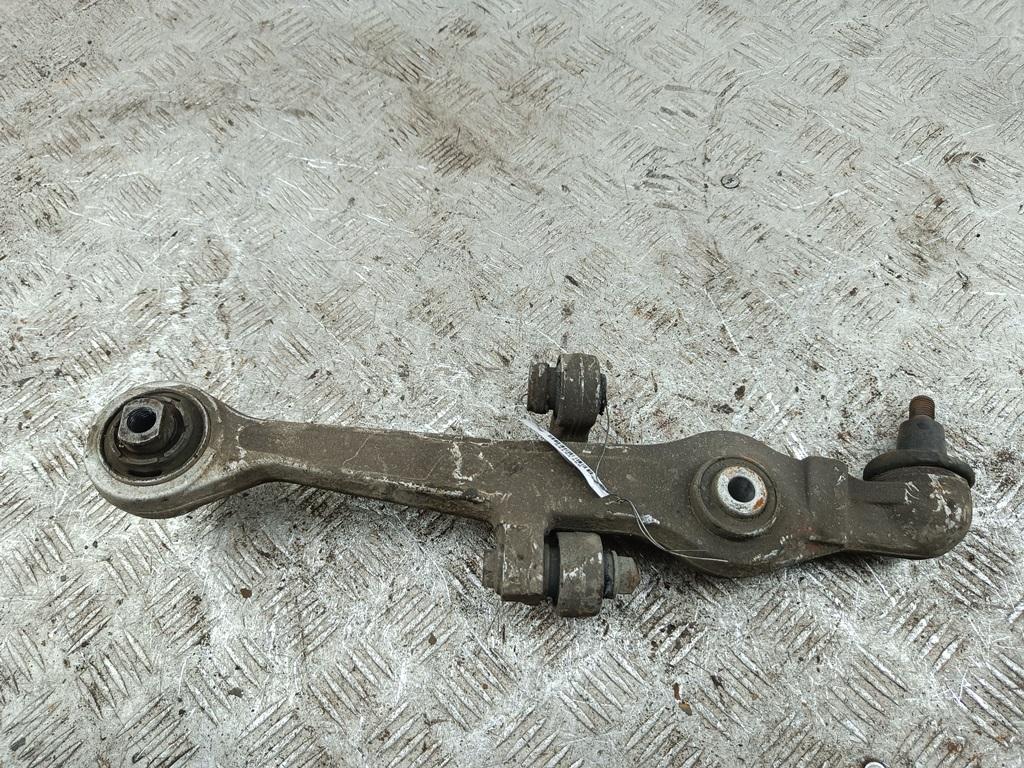Рычаг передний правый