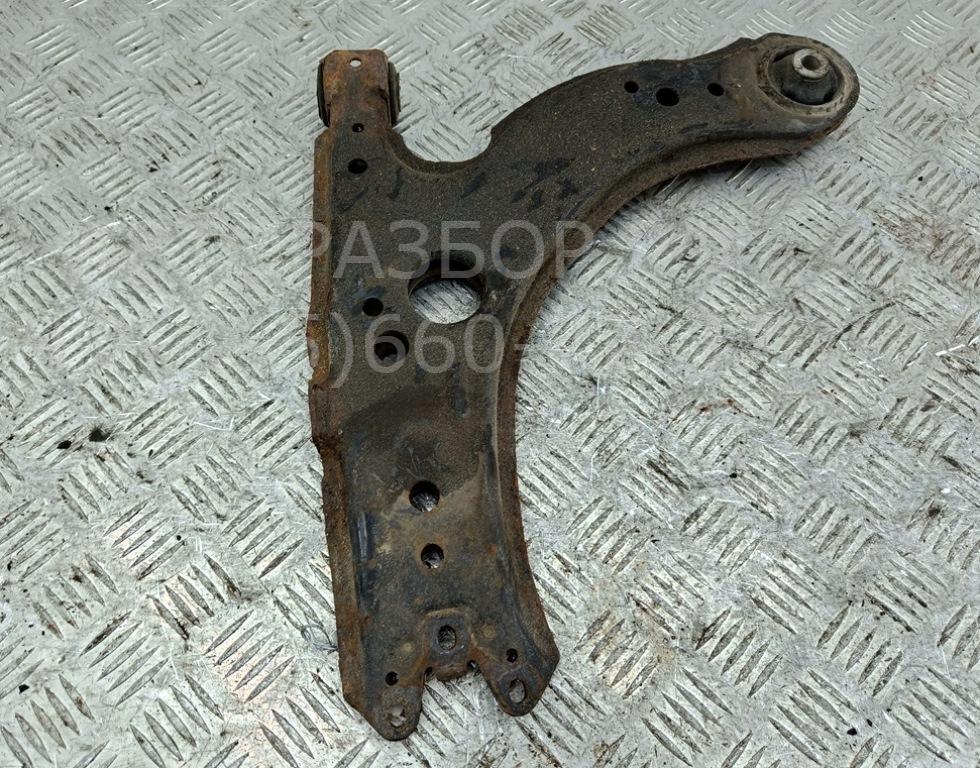 Рычаг передний левый