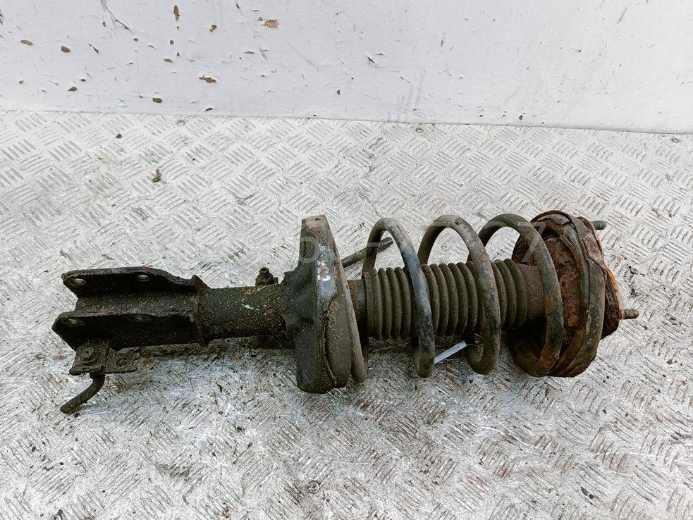 Амортизатор передний правый