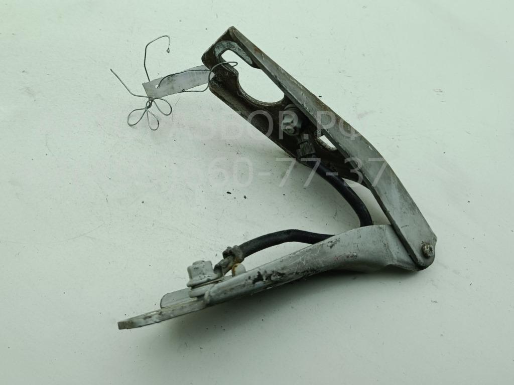 Петля капота правая