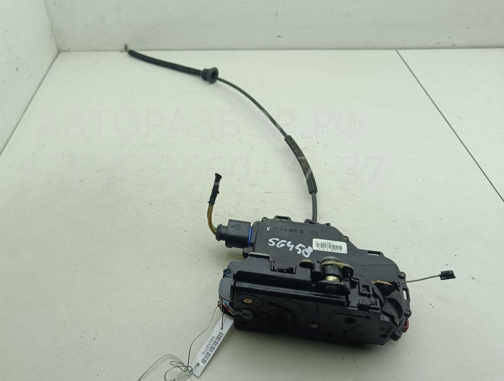 Замок двери задней левой