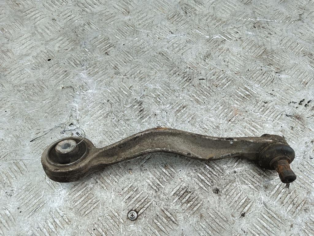 Рычаг передний правый