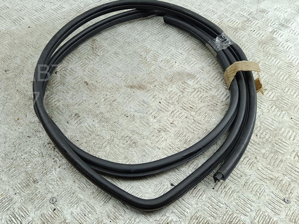 Уплотнитель двери