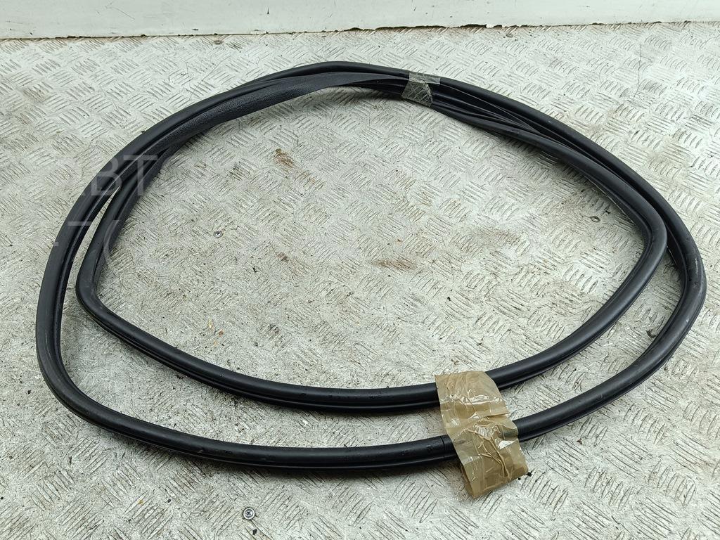 Уплотнитель двери