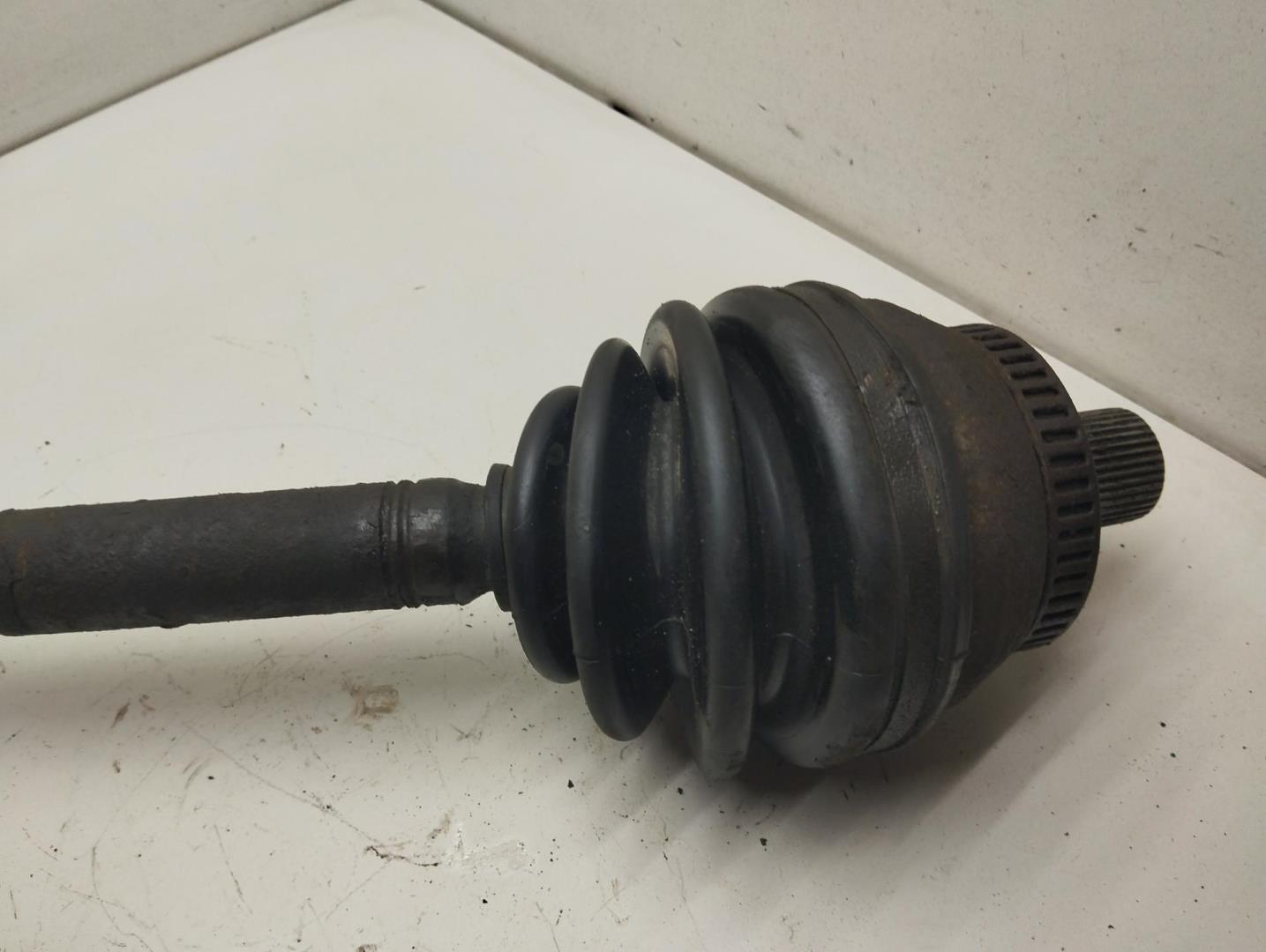 Полуось передняя левая