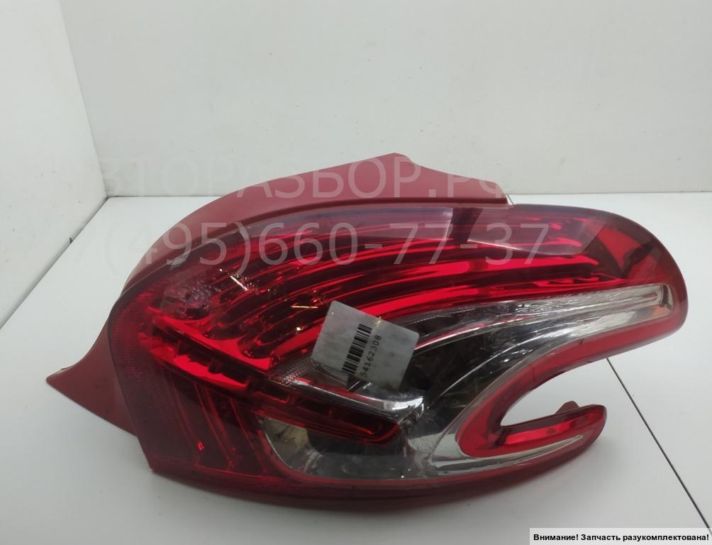 Фонарь задний правый