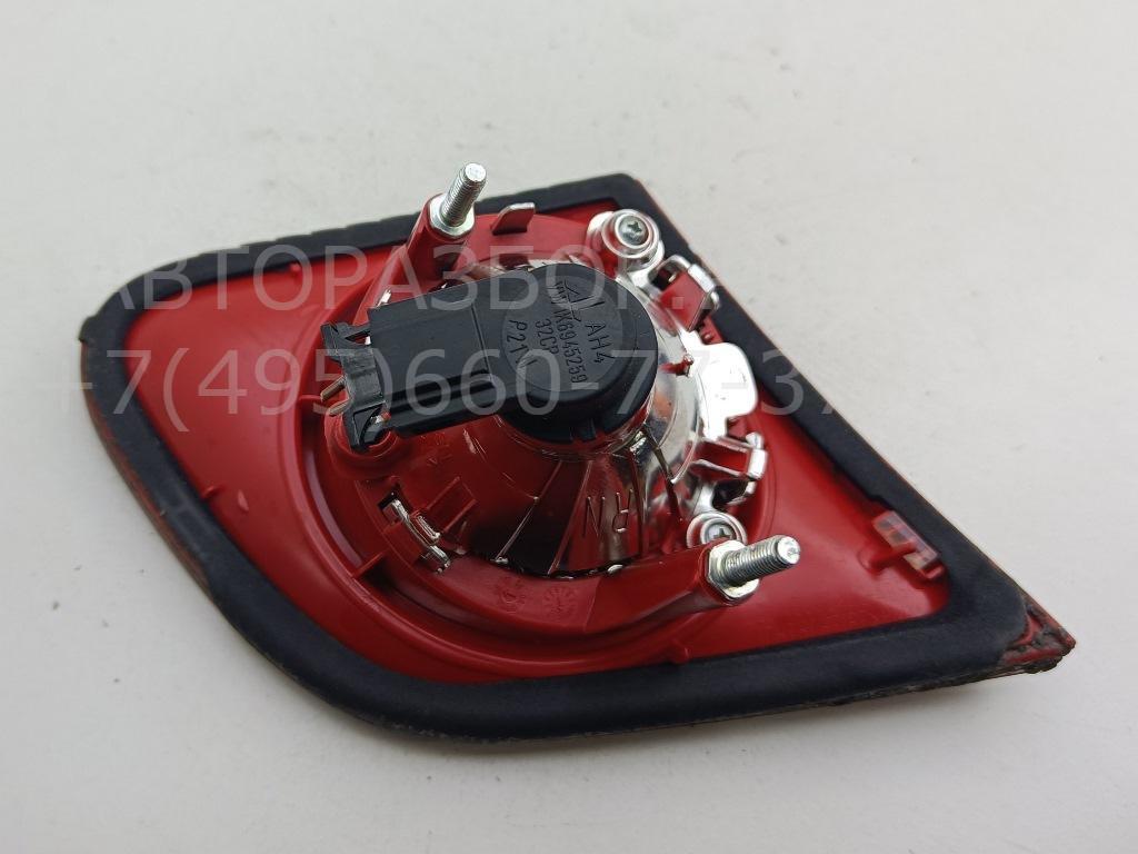 Фонарь задний внутренний правый