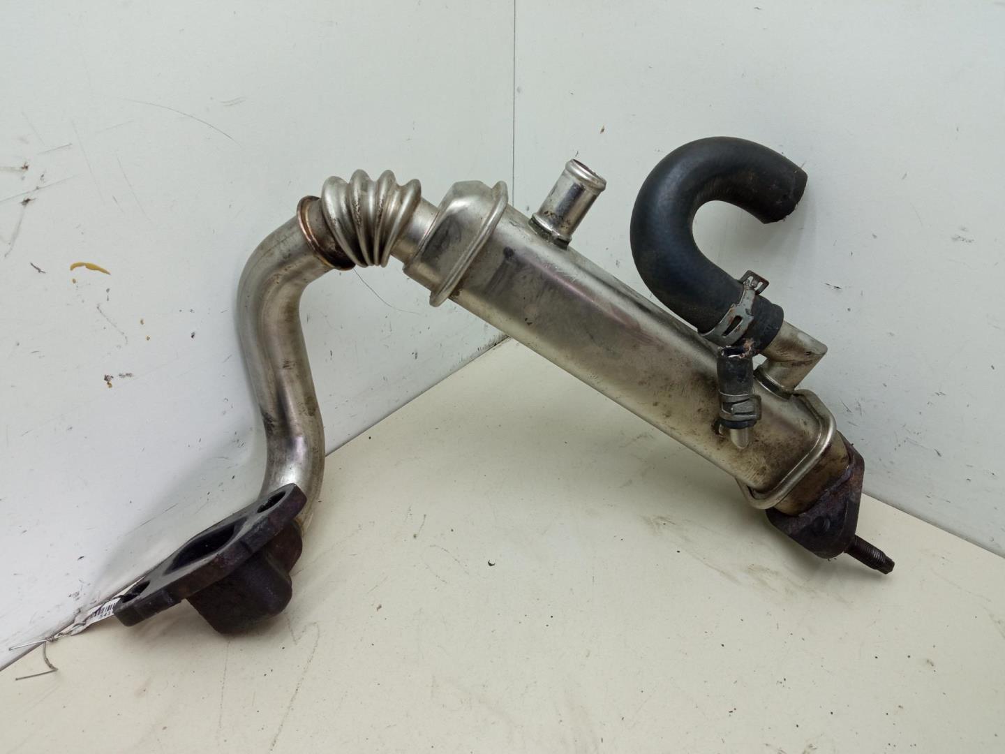 Тройник вентиляции картерных газов